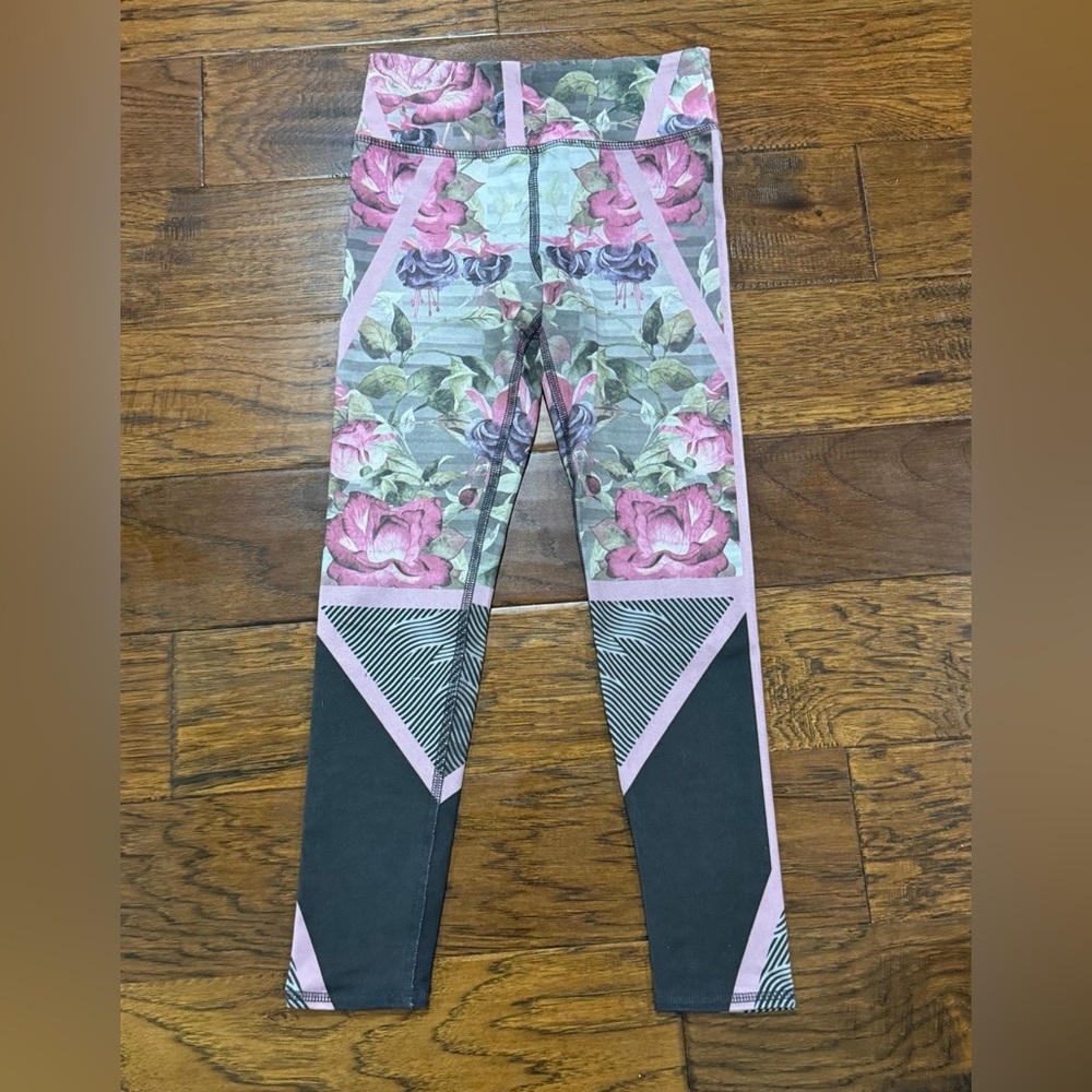 Evolution And Creation Active Floral Leggings (Brand New)
